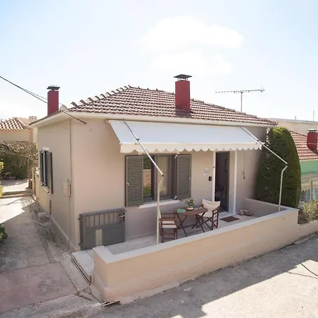 Fay's Kefalonia بيت للعطل